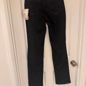 NYDJ Women's Classic Black Straight Leg Jeans